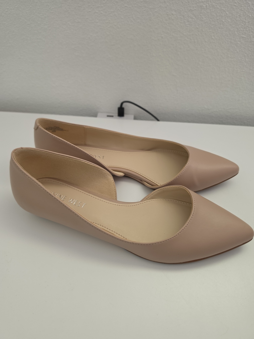 Nine West Nude Pointed D'Orsay Flats - Picture 2 of 2